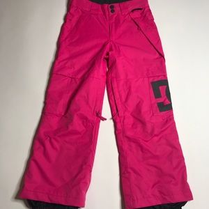 DC Hot Pink Snowboard Pants Size Youth Small.